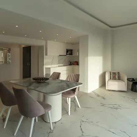 Aparthotel Tagoo Hills Residences