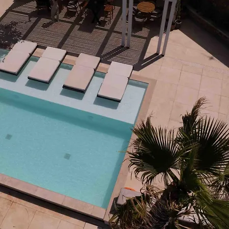 Aparthotel Tagoo Hills Residences