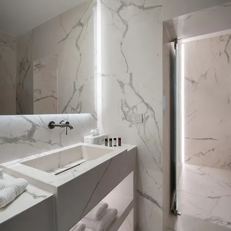 Tagoo Hills Residences Aparthotel 4*