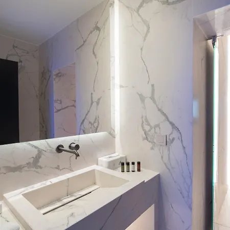 Apartahotel Tagoo Hills Residences 4*